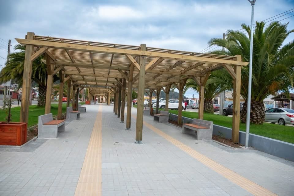 Pelluhue recupera Plaza Teniente Merino con inversión de $185 millones 2 865869807 1416078583976396 8845026082624913791 n